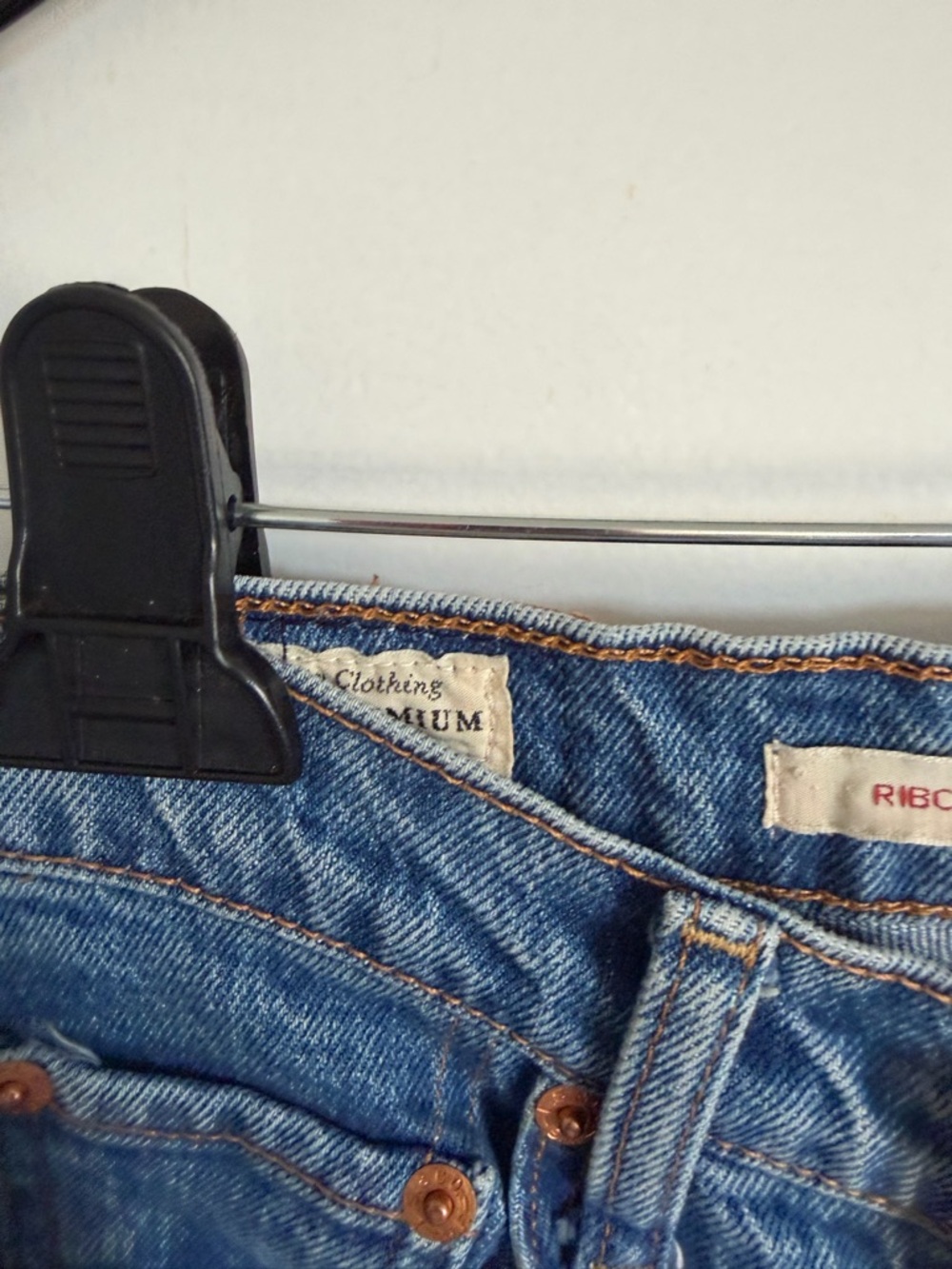 Levi’s Premium Denim Classic Blue Ribcage Straight 5 Button Fly Jeans size 24 - Picture 6 of 9